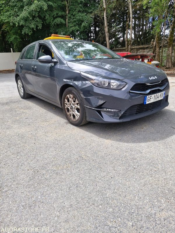 Automóvel Kia ceed 1.0 TGDI  BVM6 ACTIVE  PROCEDURE  VGE  43770 kms: foto 1