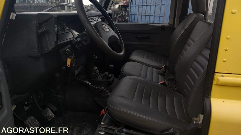 LAND ROVER DEFENDER - 2003 - 98879km - Automóvel: foto 5 LAND ROVER DEFENDER - 2003 - 98879km - Automóvel: foto 5