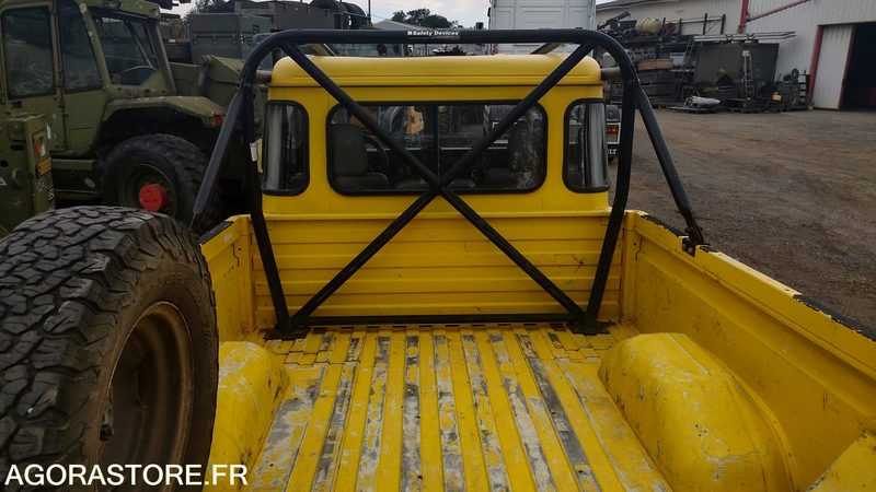 LAND ROVER DEFENDER - 2003 - 98879km - Automóvel: foto 4 LAND ROVER DEFENDER - 2003 - 98879km - Automóvel: foto 4
