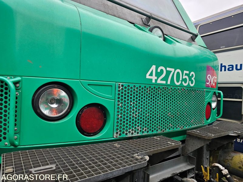 Locomotive Alstom BB27000 (matricule BB27053) - Equipamento de construção: foto 1 Locomotive Alstom BB27000 (matricule BB27053) - Equipamento de construção: foto 1