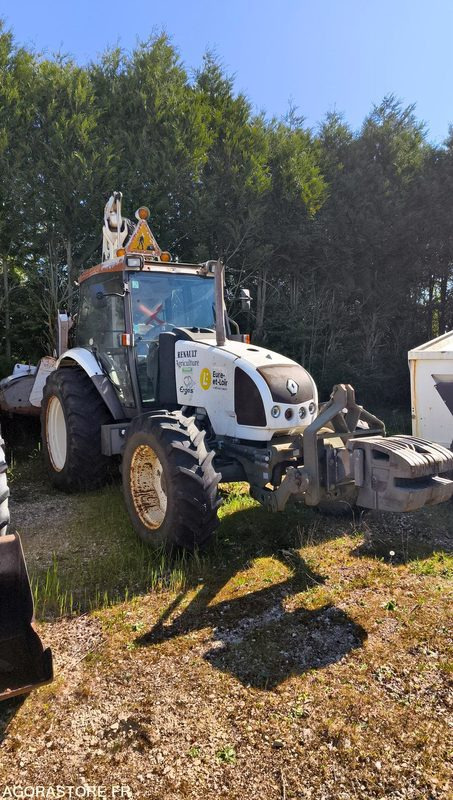 Lot Renault - Tracteur ergos 446 Roto 209 - 2009 et FAUCHEUSE NOREMAT VISIOBRA - Trator: foto 2 Lot Renault - Tracteur ergos 446 Roto 209 - 2009 et FAUCHEUSE NOREMAT VISIOBRA - Trator: foto 2