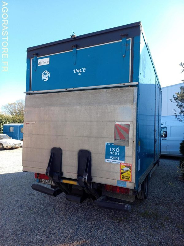 MERCEDES 411 SPRINTER - Furgão: foto 5 MERCEDES 411 SPRINTER - Furgão: foto 5