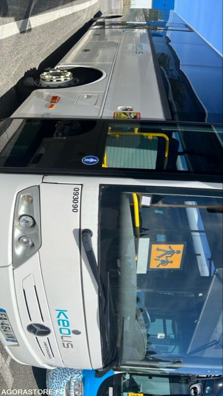 MERCEDES INTOURO N°093090 - Autocarro escolar: foto 3 MERCEDES INTOURO N°093090 - Autocarro escolar: foto 3