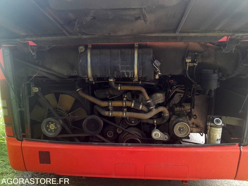 MERCEDES INTOURO N°095060 - Autocarro escolar: foto 5 MERCEDES INTOURO N°095060 - Autocarro escolar: foto 5