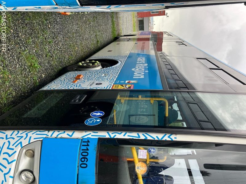 MERCEDES INTOURO N°111060 - Micro-ônibus, Furgão de passageiros: foto 2 MERCEDES INTOURO N°111060 - Micro-ônibus, Furgão de passageiros: foto 2