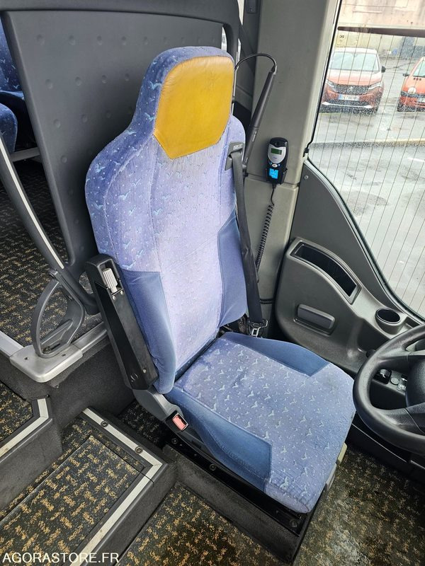 MERCEDES TOURISMO - 2012 - 884 000km - CF562CP - Autocarro: foto 5 MERCEDES TOURISMO - 2012 - 884 000km - CF562CP - Autocarro: foto 5