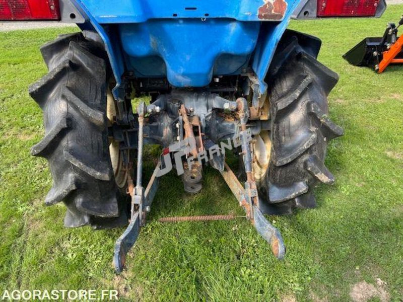 MICRO TRACTEUR ISEKI 22 CV 3 cylindres diesel 1194H 2RM - Trator: foto 3 MICRO TRACTEUR ISEKI 22 CV 3 cylindres diesel 1194H 2RM - Trator: foto 3