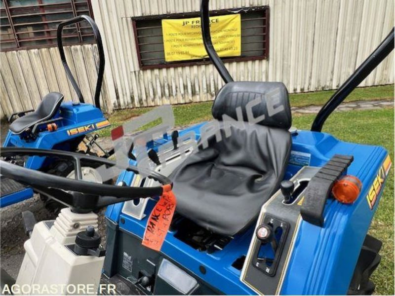 MICROTRACTEUR ISEKI 14 CV 4 ROUES MOTRICES DIESEL 1263H DANS L'ETAT ROULANT - Trator: foto 3 MICROTRACTEUR ISEKI 14 CV 4 ROUES MOTRICES DIESEL 1263H DANS L'ETAT ROULANT - Trator: foto 3