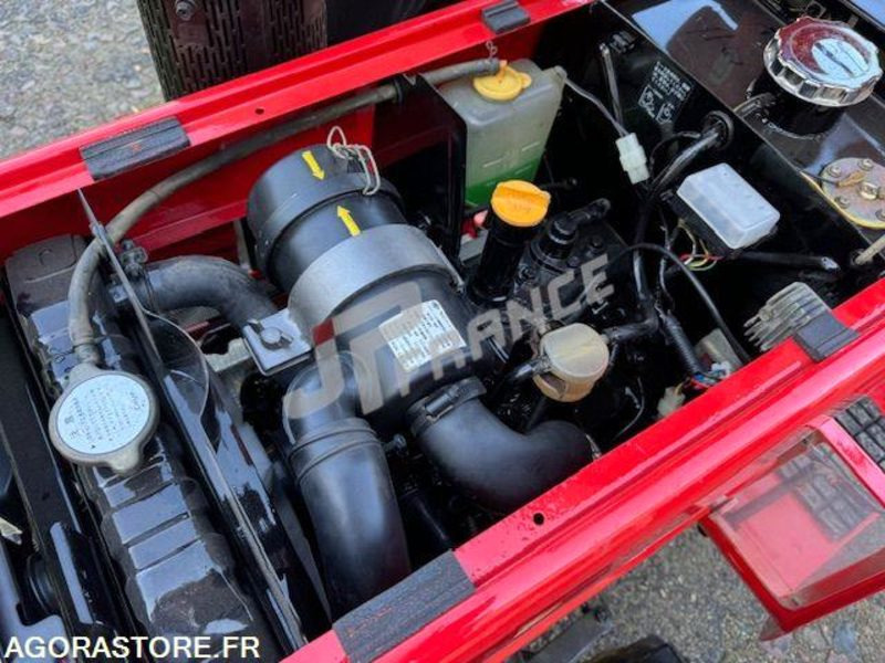 MICROTRACTEUR YANMAR 16CV 3 CYLINDRES DIESEL D'OCCASION 4 RM PDF 3 PTS COMPLET - Trator: foto 4 MICROTRACTEUR YANMAR 16CV 3 CYLINDRES DIESEL D'OCCASION 4 RM PDF 3 PTS COMPLET - Trator: foto 4