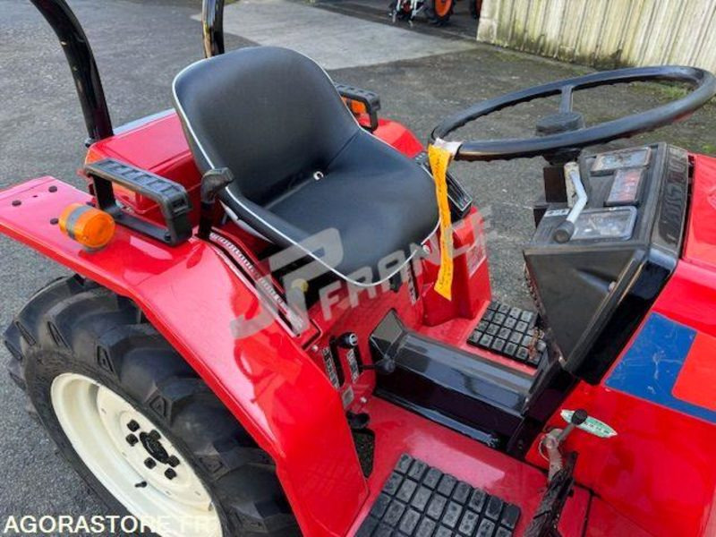MICROTRACTEUR YANMAR 16CV 3 CYLINDRES DIESEL D'OCCASION 4 RM PDF 3 PTS COMPLET - Trator: foto 3 MICROTRACTEUR YANMAR 16CV 3 CYLINDRES DIESEL D'OCCASION 4 RM PDF 3 PTS COMPLET - Trator: foto 3