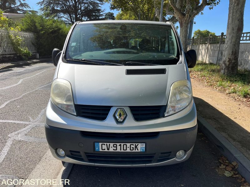 MINIBUS VL - 9 PLACES - TRAFIC - L2 H1 - 115 CH - CLIM- 165200 KMS - ATTELAGE - Micro-ônibus, Furgão de passageiros: foto 2 MINIBUS VL - 9 PLACES - TRAFIC - L2 H1 - 115 CH - CLIM- 165200 KMS - ATTELAGE - Micro-ônibus, Furgão de passageiros: foto 2