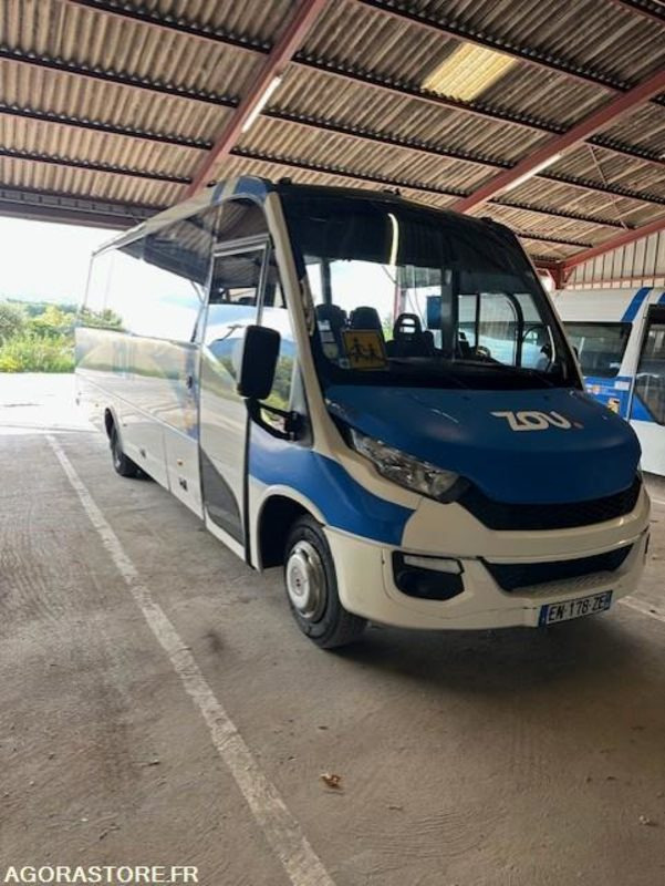 MINICARS IVECO BUS DAILY TOURYS 25396 MEC 2017 KM 277000 EN-178-ZE - Micro-ônibus, Furgão de passageiros: foto 2 MINICARS IVECO BUS DAILY TOURYS 25396 MEC 2017 KM 277000 EN-178-ZE - Micro-ônibus, Furgão de passageiros: foto 2