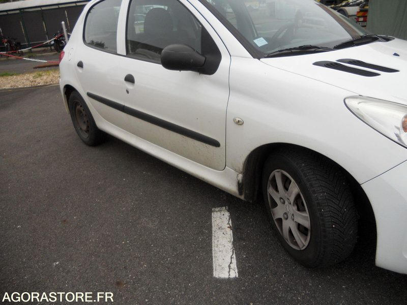 LOT 6 SLT - PEUGEOT 206+ - Máquina de outro: foto 2 LOT 6 SLT - PEUGEOT 206+ - Máquina de outro: foto 2