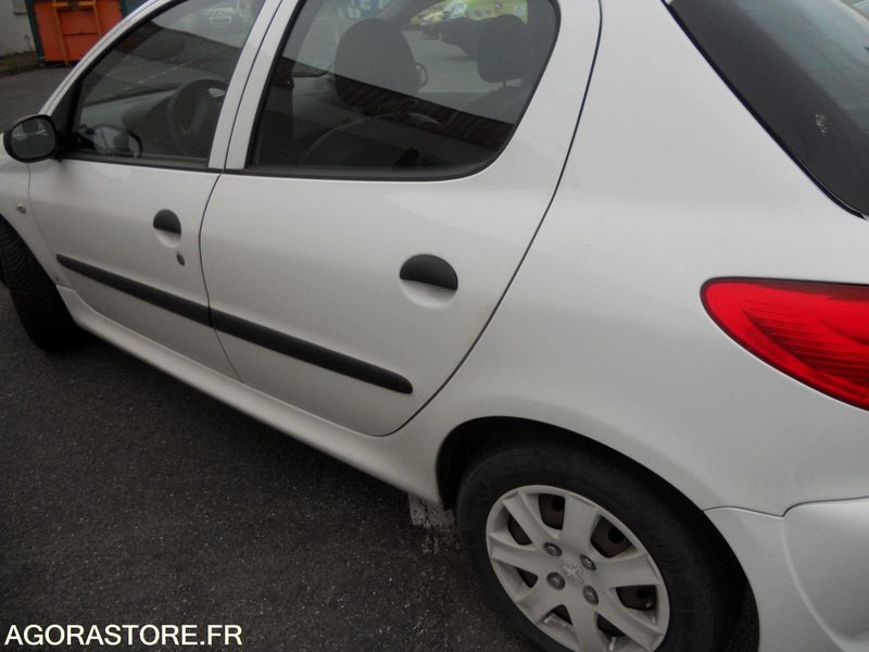 LOT 6 SLT - PEUGEOT 206+ - Máquina de outro: foto 4 LOT 6 SLT - PEUGEOT 206+ - Máquina de outro: foto 4