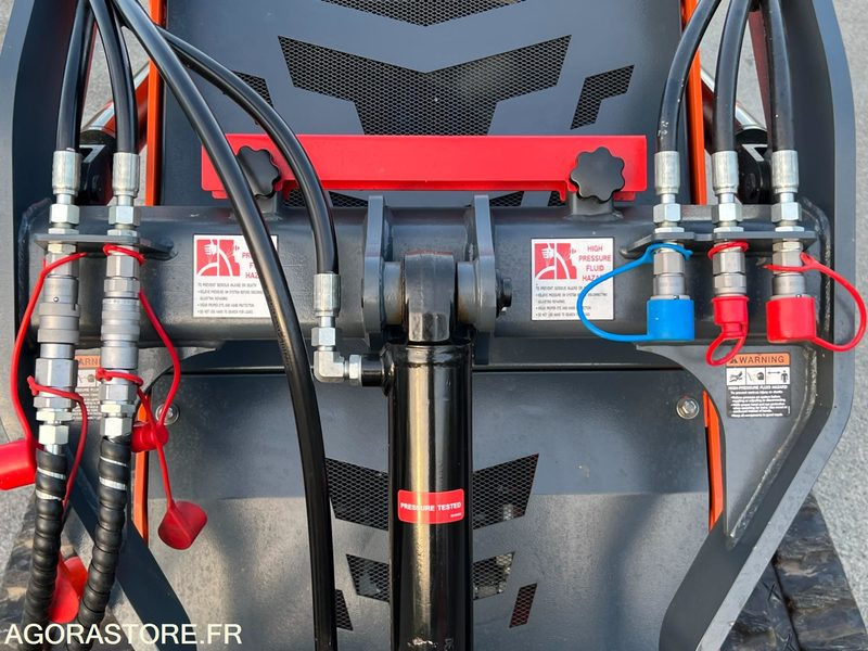 Mini chargeur porte outils BOLEO 25cv SV25H - Carregadeira: foto 5 Mini chargeur porte outils BOLEO 25cv SV25H - Carregadeira: foto 5