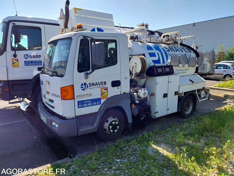 NISSAN Atleon Hydrocureur ADR 2003 260000Km NON ROULANT VENTE EXPORT UNIQUEMENT - Caminhão limpa fossa: foto 2 NISSAN Atleon Hydrocureur ADR 2003 260000Km NON ROULANT VENTE EXPORT UNIQUEMENT - Caminhão limpa fossa: foto 2