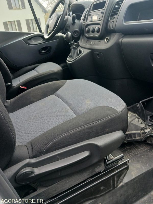 Carrinha frigorífica OPEL VIVARO FRIGORIFIQUE - 2017 - 159600KM: foto 8