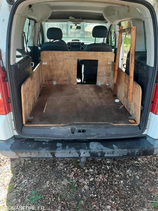 PARTNER TEPEE II 1,6 Hdi 110 FAP LOISIRS - 258846 - 2010 - Automóvel: foto 3 PARTNER TEPEE II 1,6 Hdi 110 FAP LOISIRS - 258846 - 2010 - Automóvel: foto 3