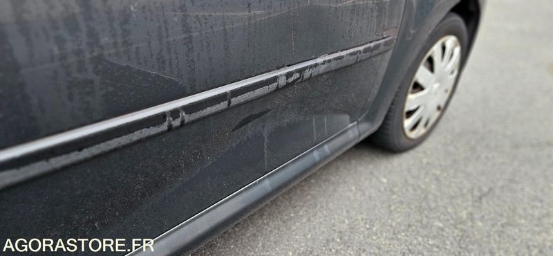 PEUGEOT 107 191DBA59 - Automóvel: foto 5 PEUGEOT 107 191DBA59 - Automóvel: foto 5