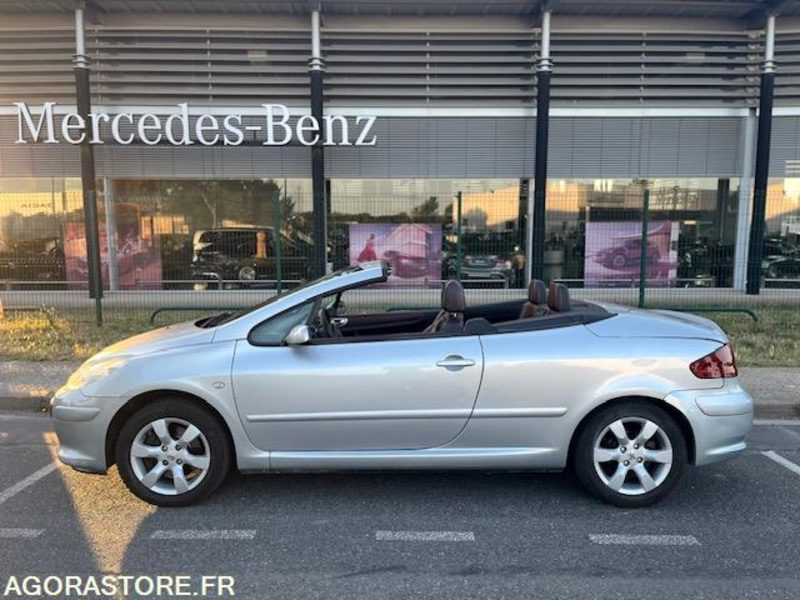 PEUGEOT 307 CC 2.0 HDI 136 CV - 2005 - 263 802km - Automóvel: foto 1 PEUGEOT 307 CC 2.0 HDI 136 CV - 2005 - 263 802km - Automóvel: foto 1