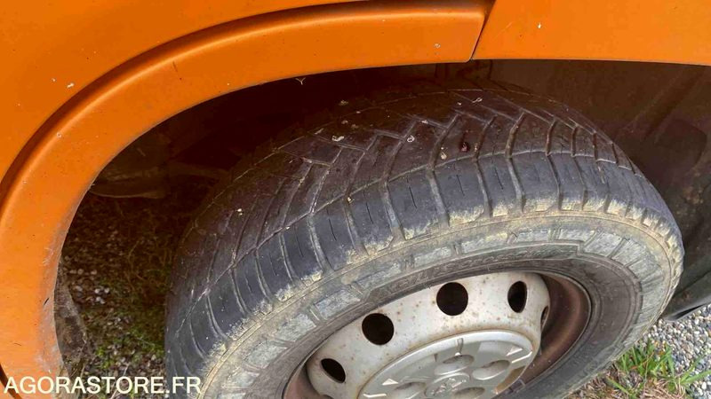 PEUGEOT BOXER 4X4 DANGEL - 2011 - 155041 KM - Furgão: foto 5 PEUGEOT BOXER 4X4 DANGEL - 2011 - 155041 KM - Furgão: foto 5