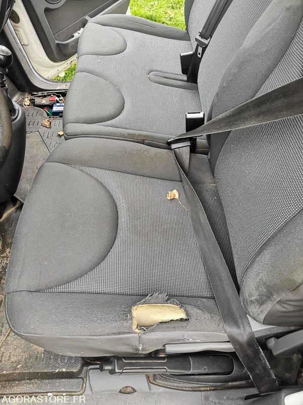 PEUGEOT FRIGORIFIQUE - Carrinha frigorífica: foto 3 PEUGEOT FRIGORIFIQUE - Carrinha frigorífica: foto 3