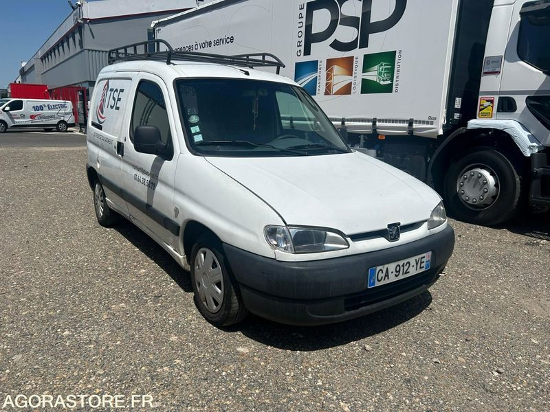 PEUGEOT PARTNER 1.9D 69CV 1999 273780KMS - Furgão compacto: foto 2 PEUGEOT PARTNER 1.9D 69CV 1999 273780KMS - Furgão compacto: foto 2