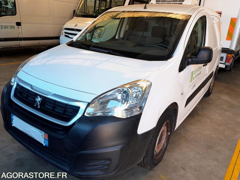 PEUGEOT PARTNER II 1.6 Vti 50026 kms 2016 frigo - Furgão compacto: foto 3 PEUGEOT PARTNER II 1.6 Vti 50026 kms 2016 frigo - Furgão compacto: foto 3