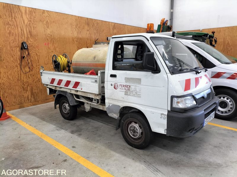 PIAGGIO PORTER - Furgão basculante: foto 1 PIAGGIO PORTER - Furgão basculante: foto 1