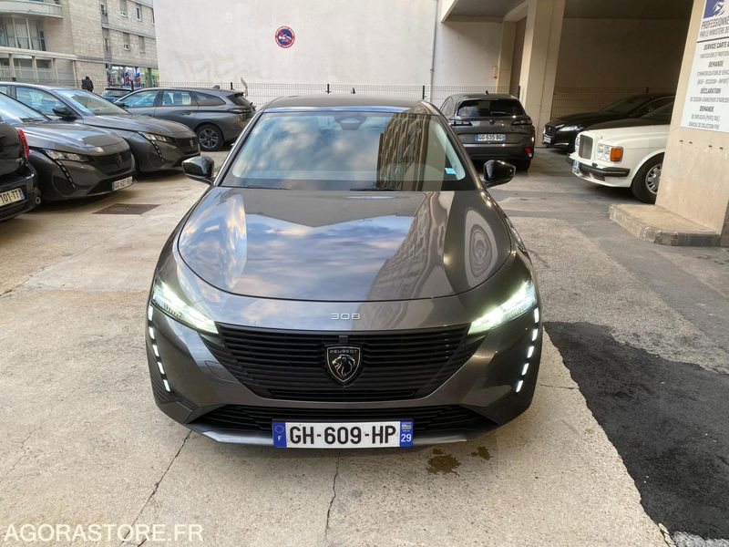 PRIX TTC PEUGEOT 308 III (P5) SW 1.5 BlueHDi 16V EAT8 S&S 130 Boîte automatique - Carro perua: foto 2 PRIX TTC PEUGEOT 308 III (P5) SW 1.5 BlueHDi 16V EAT8 S&S 130 Boîte automatique - Carro perua: foto 2
