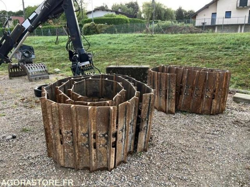 PAIRE DE CHENILLES CATERPILLAR D6N - Peça de reposição de Máquina de construção: foto 1 PAIRE DE CHENILLES CATERPILLAR D6N - Peça de reposição de Máquina de construção: foto 1