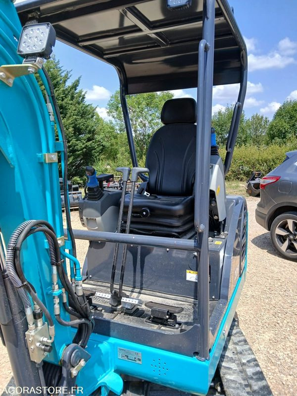 Pelle SUNWARD SWE20F canopy Neuve - Mini escavadeira: foto 1 Pelle SUNWARD SWE20F canopy Neuve - Mini escavadeira: foto 1