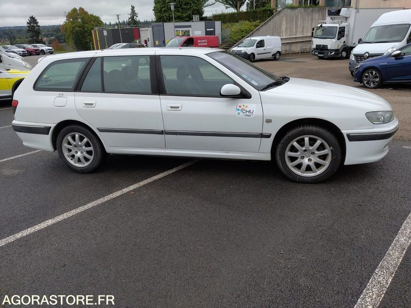 Peugeot 406 st pack sport break 2.2 essence 16v 160cv - Carro perua: foto 4 Peugeot 406 st pack sport break 2.2 essence 16v 160cv - Carro perua: foto 4