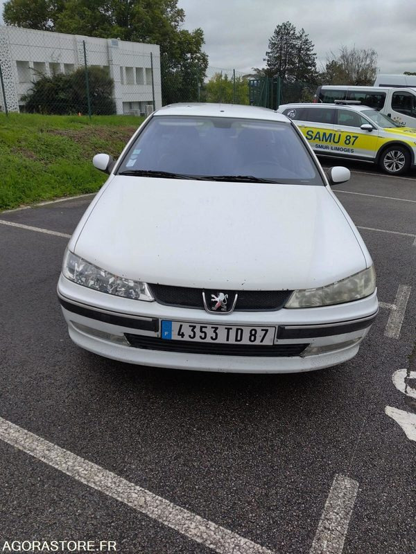 Peugeot 406 st pack sport break 2.2 essence 16v 160cv - Carro perua: foto 1 Peugeot 406 st pack sport break 2.2 essence 16v 160cv - Carro perua: foto 1