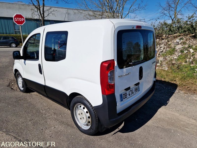 Peugeot Bipper - DB474HH - 101132km - 2013 - Furgão: foto 4 Peugeot Bipper - DB474HH - 101132km - 2013 - Furgão: foto 4