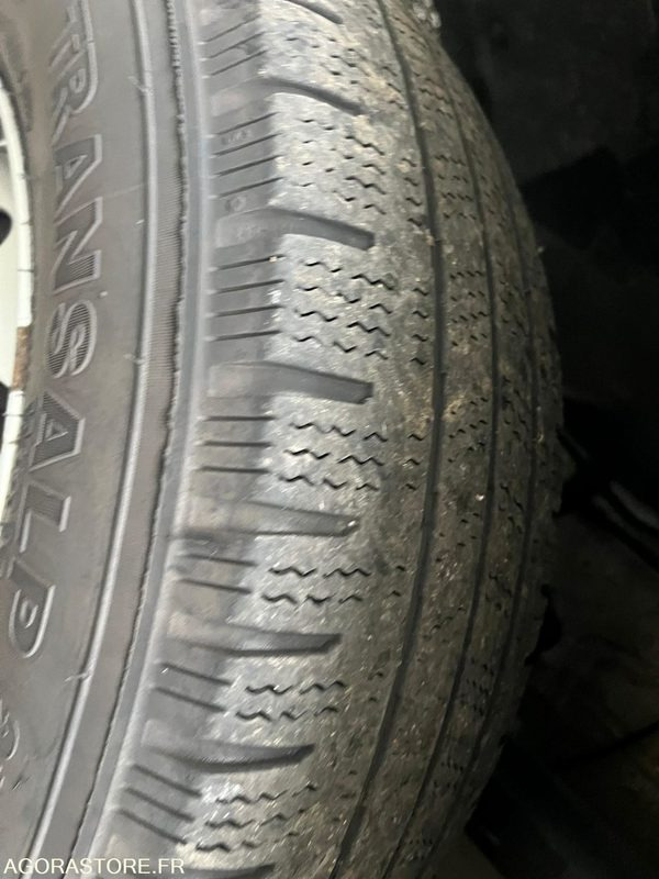 Peugeot Boxer 165CV L2H2 avec Hayon et Galerie - 2023 - 90000 Kms - Furgão: foto 2 Peugeot Boxer 165CV L2H2 avec Hayon et Galerie - 2023 - 90000 Kms - Furgão: foto 2