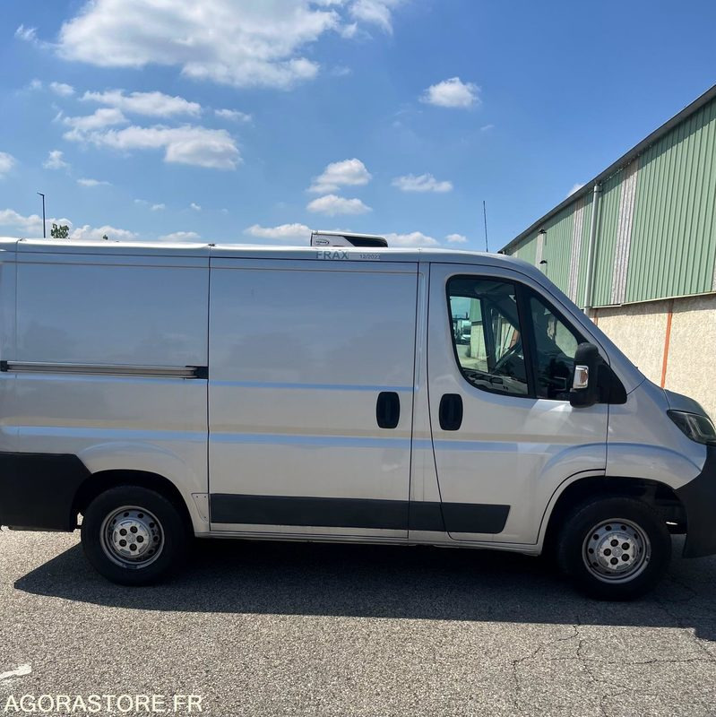 Peugeot Boxer L1H2 330 L1H1 2L Bluehdi - 2017 - 139 950km - Carrinha frigorífica: foto 2 Peugeot Boxer L1H2 330 L1H1 2L Bluehdi - 2017 - 139 950km - Carrinha frigorífica: foto 2