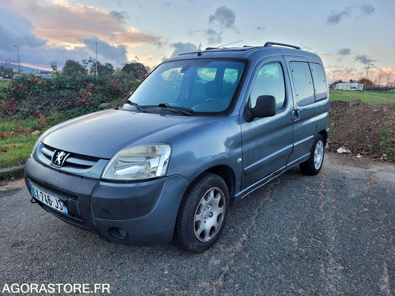 Peugeot partner 1.6hdi 90 ch - Automóvel: foto 1 Peugeot partner 1.6hdi 90 ch - Automóvel: foto 1