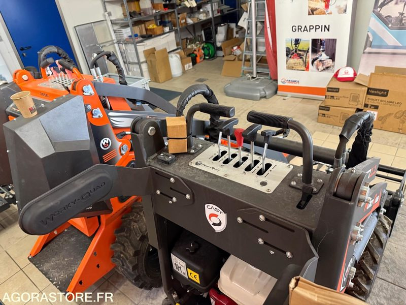 Porte outils SSQ11 PUROSANGUE Worky quad Plus Essence NEUF - Equipamentos para jardinagem: foto 4 Porte outils SSQ11 PUROSANGUE Worky quad Plus Essence NEUF - Equipamentos para jardinagem: foto 4