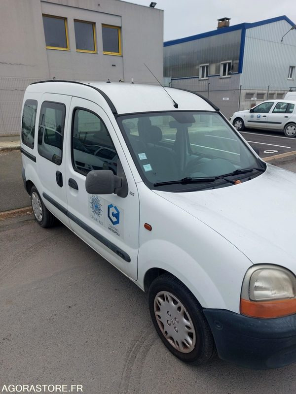 RENAULT KANGOO - 2000 - 119 023KM - Furgão compacto: foto 3 RENAULT KANGOO - 2000 - 119 023KM - Furgão compacto: foto 3