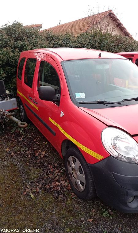 RENAULT - KANGOO - 2009 - 155108KM - AH038PR - Furgão compacto: foto 3 RENAULT - KANGOO - 2009 - 155108KM - AH038PR - Furgão compacto: foto 3