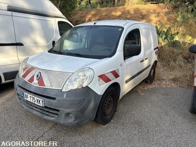 RENAULT KANGOO - 2009 - 182586KM - AF175XK - Furgão compacto: foto 2 RENAULT KANGOO - 2009 - 182586KM - AF175XK - Furgão compacto: foto 2