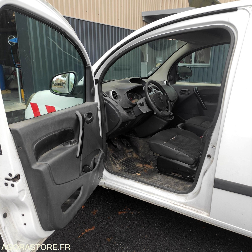RENAULT - KANGOO - 2013 / 108237 KMS (CS-129-FR) - Furgão compacto: foto 4 RENAULT - KANGOO - 2013 / 108237 KMS (CS-129-FR) - Furgão compacto: foto 4