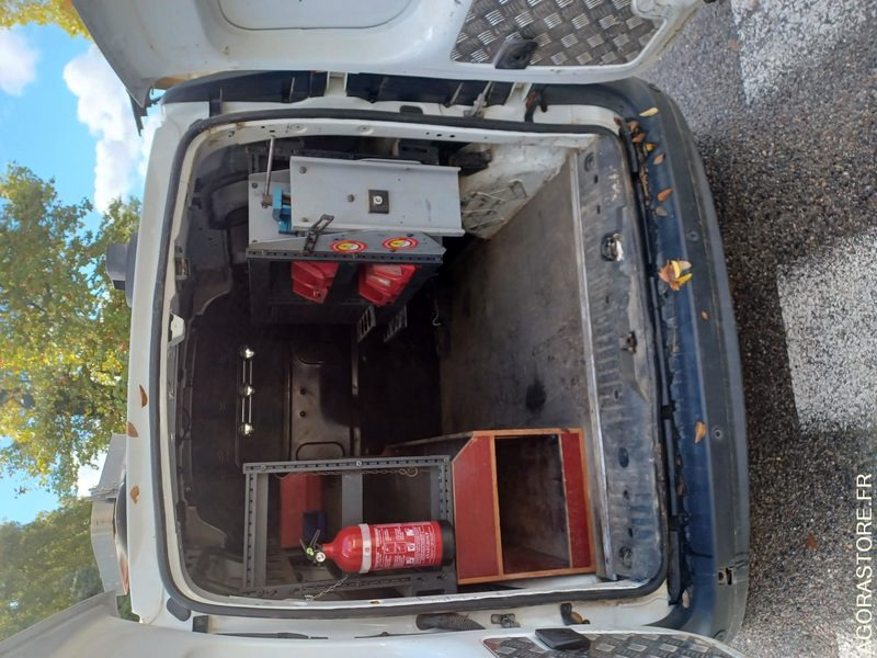 RENAULT KANGOO / REF SCP : 987 - Furgão: foto 4 RENAULT KANGOO / REF SCP : 987 - Furgão: foto 4