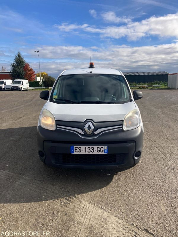 RENAULT KANGOO diesel - Année 2017 - 330.000 km - Furgão compacto: foto 2 RENAULT KANGOO diesel - Année 2017 - 330.000 km - Furgão compacto: foto 2
