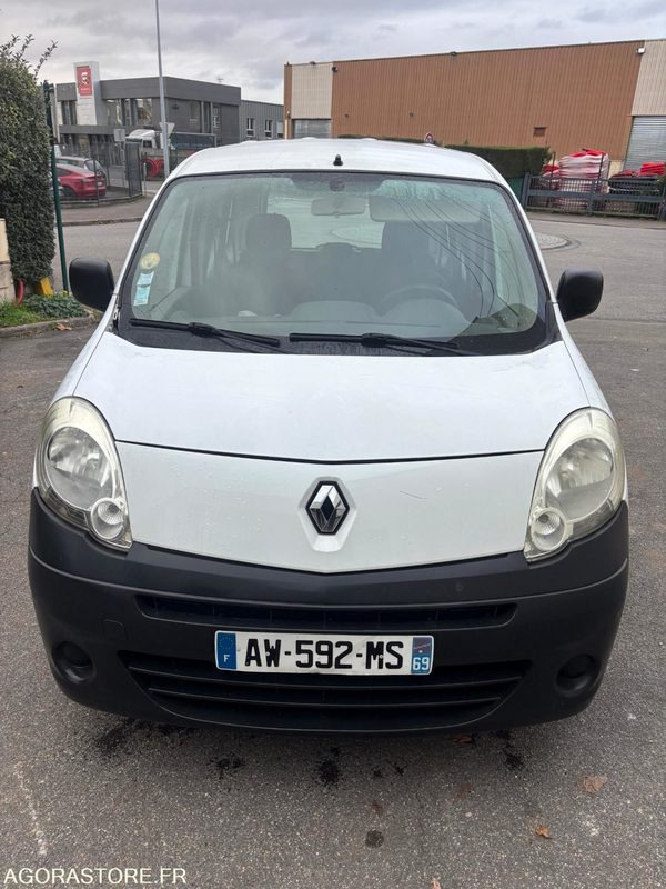 RENAULT - Kangoo- année 2010- 96000 kms - Diesel - Automóvel: foto 2 RENAULT - Kangoo- année 2010- 96000 kms - Diesel - Automóvel: foto 2