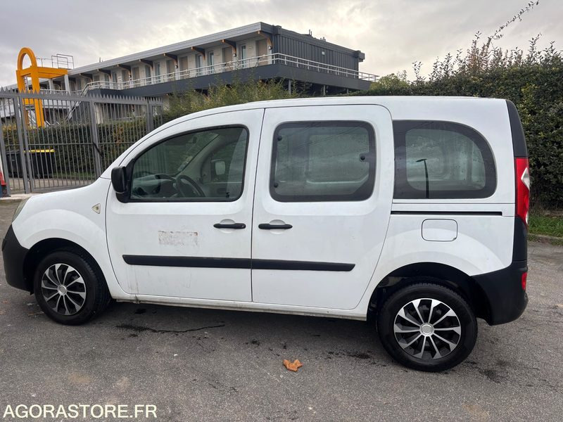 RENAULT - Kangoo- année 2010- 96000 kms - Diesel - Automóvel: foto 1 RENAULT - Kangoo- année 2010- 96000 kms - Diesel - Automóvel: foto 1