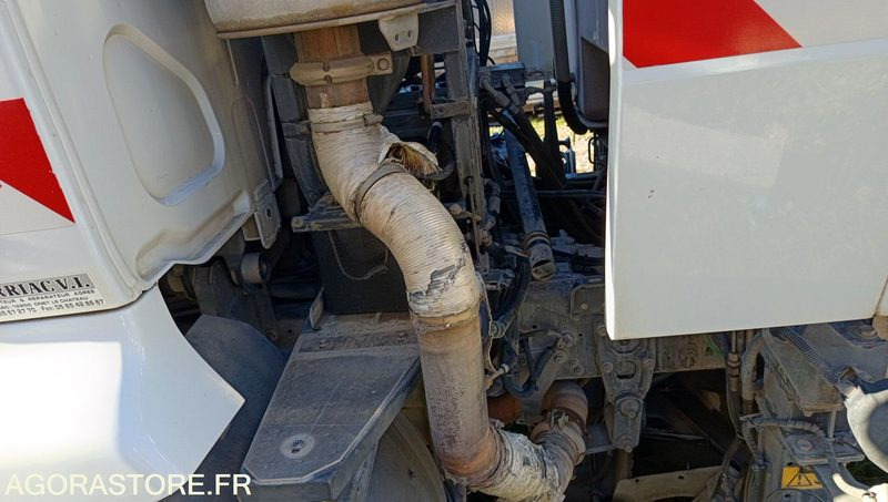 Locação de RENAULT MAJOR SCARAB - 2007 - 4730h RENAULT MAJOR SCARAB - 2007 - 4730h: foto 17 Locação de RENAULT MAJOR SCARAB - 2007 - 4730h RENAULT MAJOR SCARAB - 2007 - 4730h: foto 17