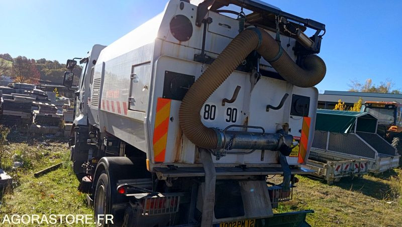Locação de RENAULT MAJOR SCARAB - 2007 - 4730h RENAULT MAJOR SCARAB - 2007 - 4730h: foto 16 Locação de RENAULT MAJOR SCARAB - 2007 - 4730h RENAULT MAJOR SCARAB - 2007 - 4730h: foto 16
