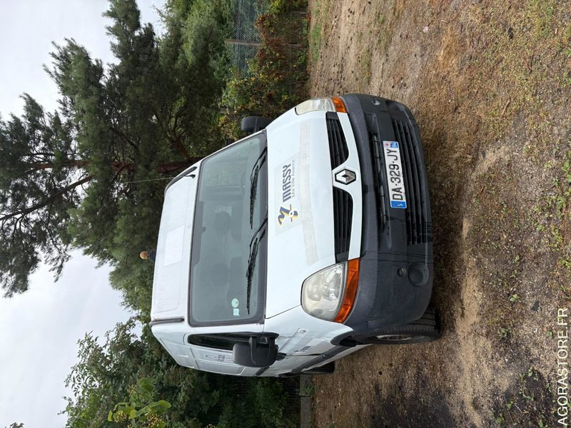 RENAULT MASTER - 2008 - 117876 KM - Furgão: foto 1 RENAULT MASTER - 2008 - 117876 KM - Furgão: foto 1